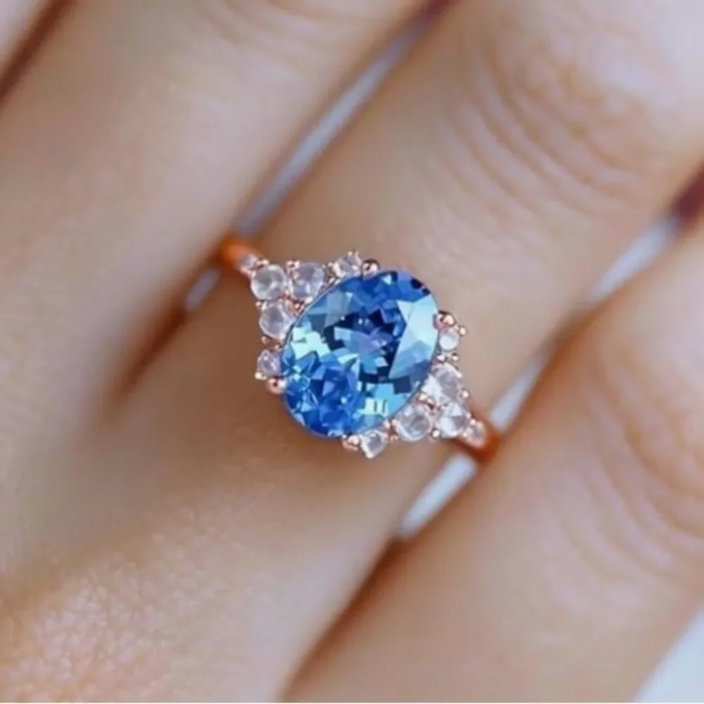 🩵 NEW Elegant Blue Crystal Gold Plated Gemstone Ring 🩵